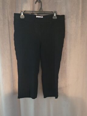 Peter Nygard Size 14 Black Ponte Cropped Pull-On Capris